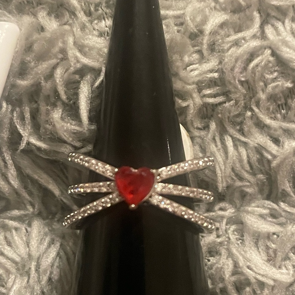 Heart-Shaped Red Gemstone Silver Ring